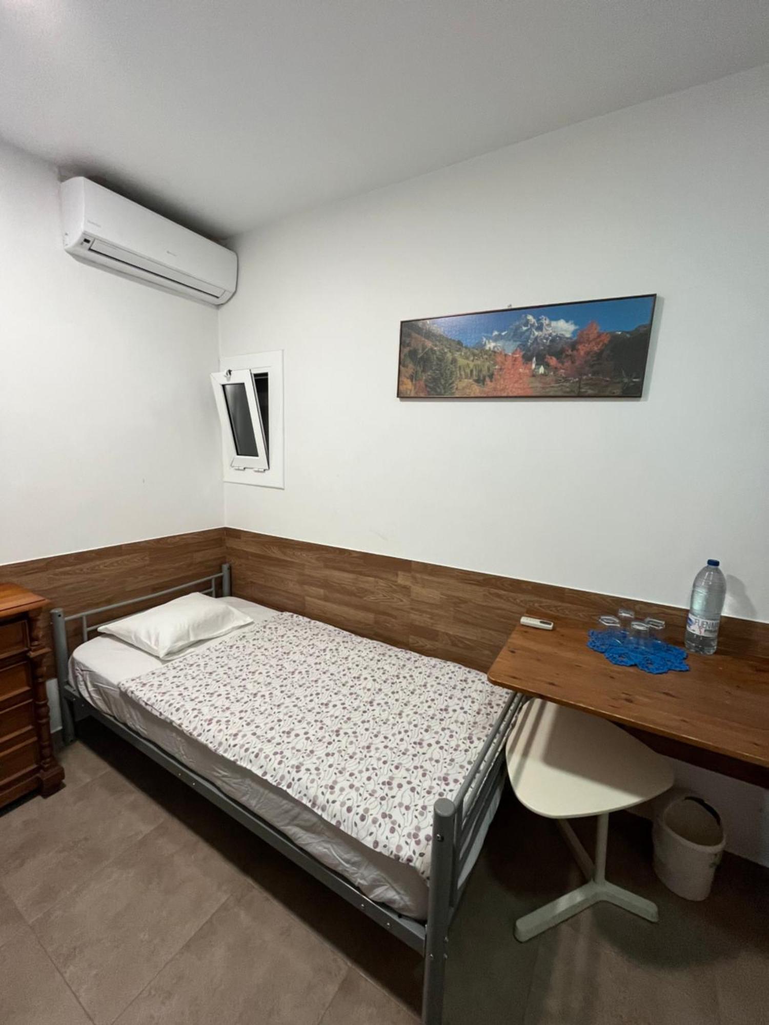 Cozy Room Next To El Prat Airport Ал-Прат-да-Любрагат Екстер'єр фото